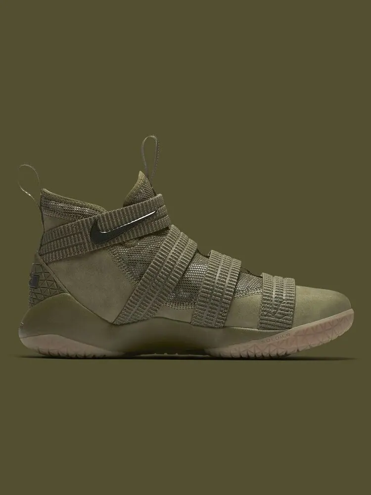 Кроссовки Nike LeBron Soldier 11 'Olive' — изображение 4 из 4, зеленый