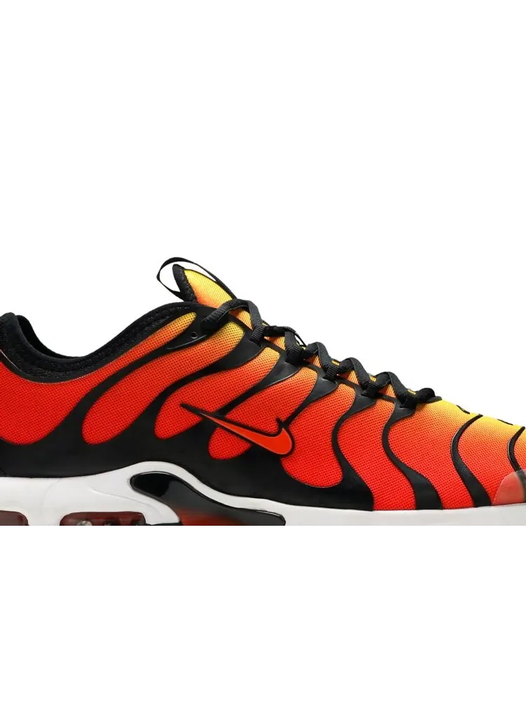 Кроссовки Nike Air Max Plus TN Ultra 'Tiger' — изображение 2 из 4, красный