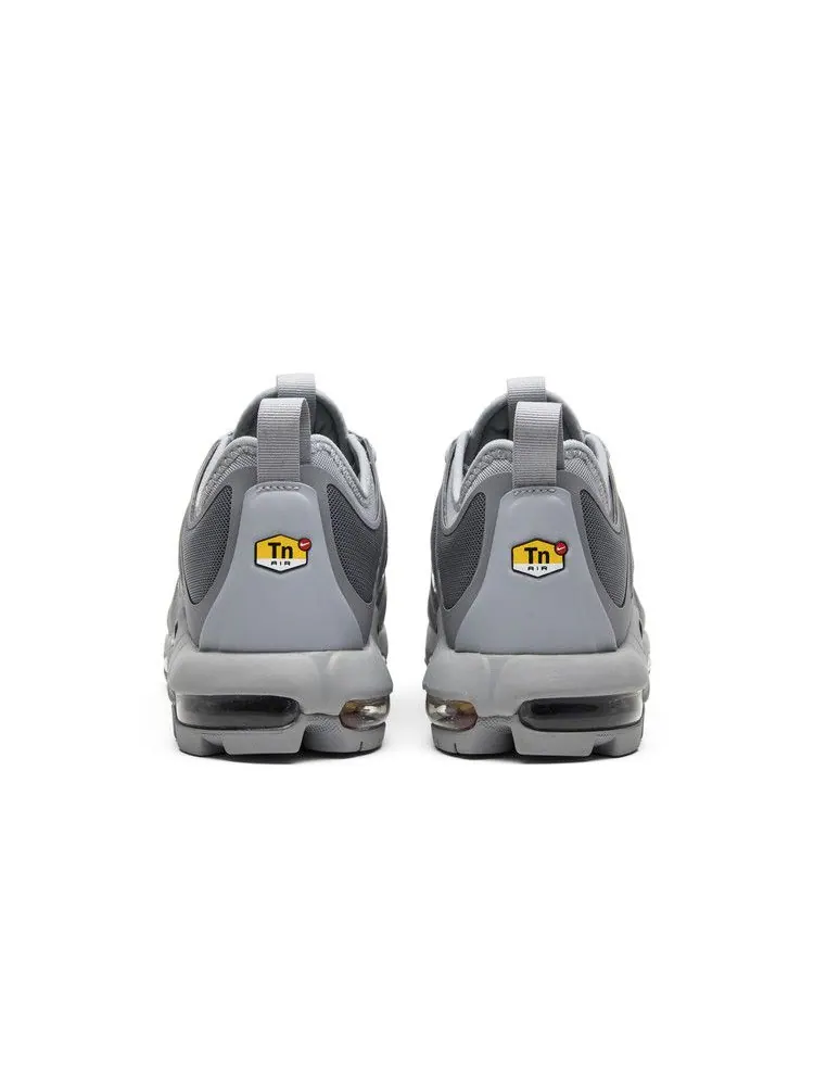Кроссовки Nike Air Max Plus TN Ultra 'Cool Grey' — изображение 7 из 9, серый/черный-серый