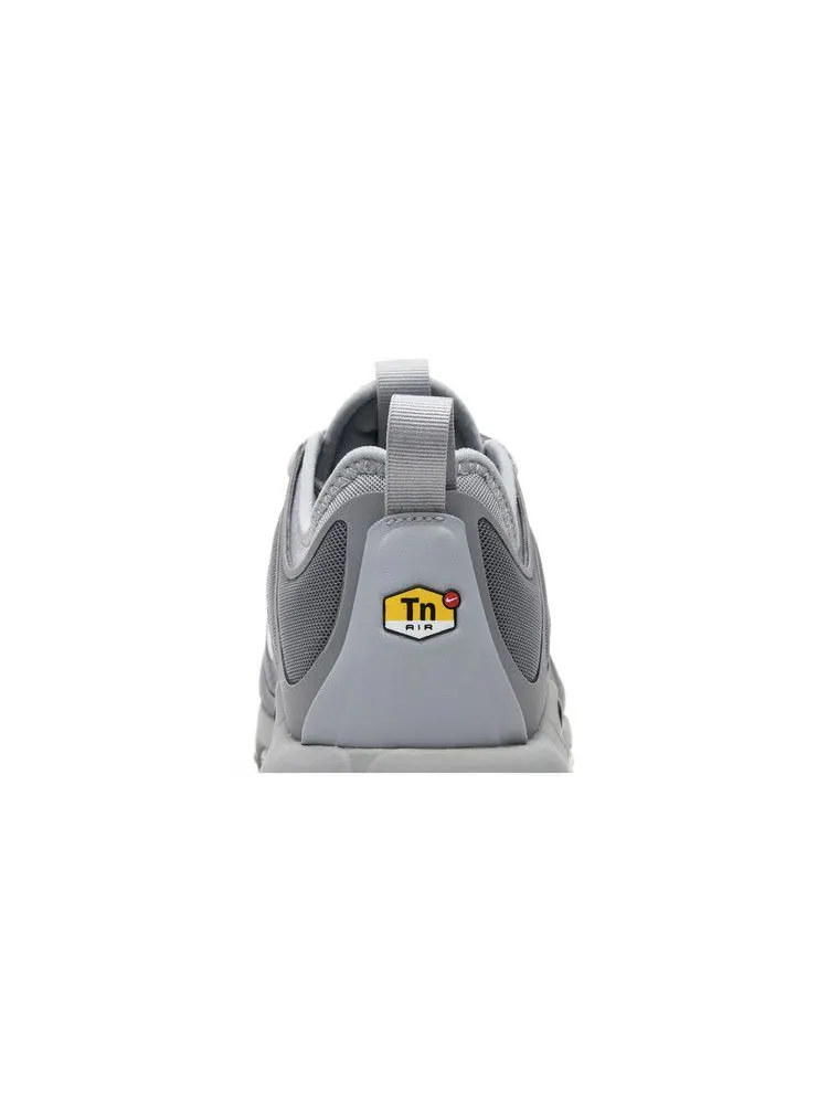 Кроссовки Nike Air Max Plus TN Ultra 'Cool Grey' — изображение 8 из 9, серый/черный-серый