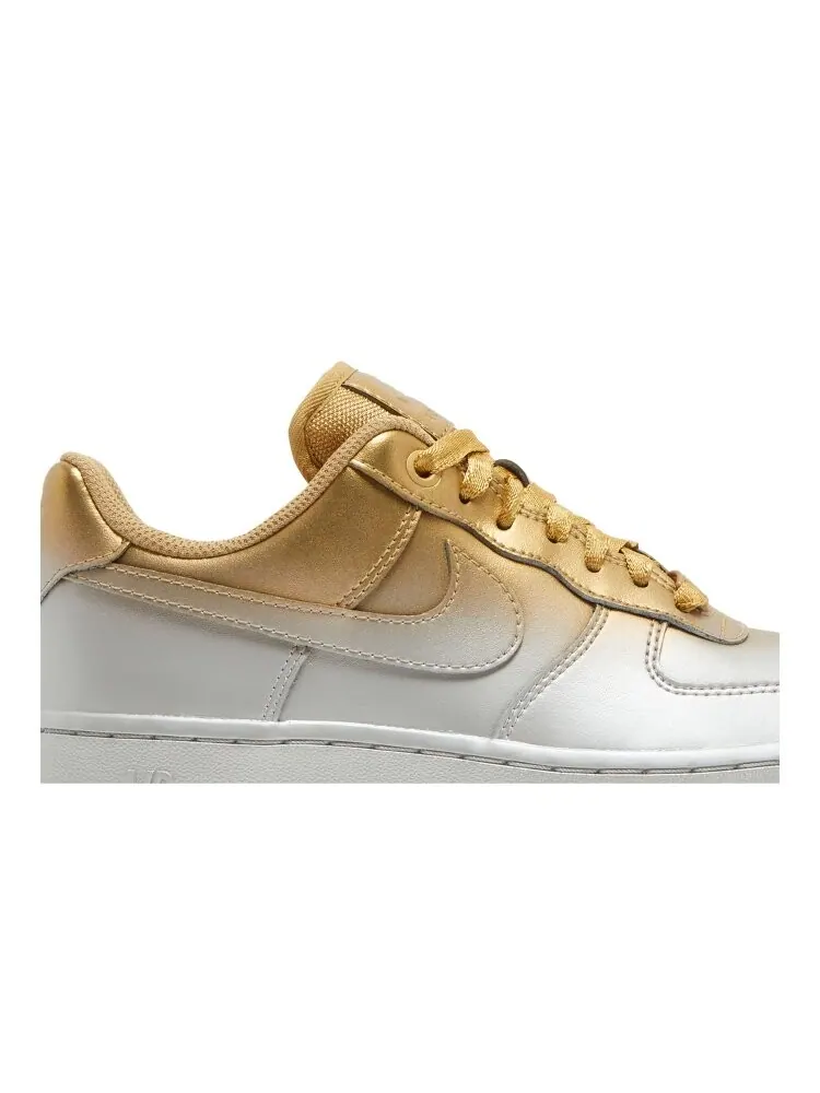 Кроссовки Nike Wmns Air Force 1 Low 'Gold Silver' — изображение 2 из 4, золото