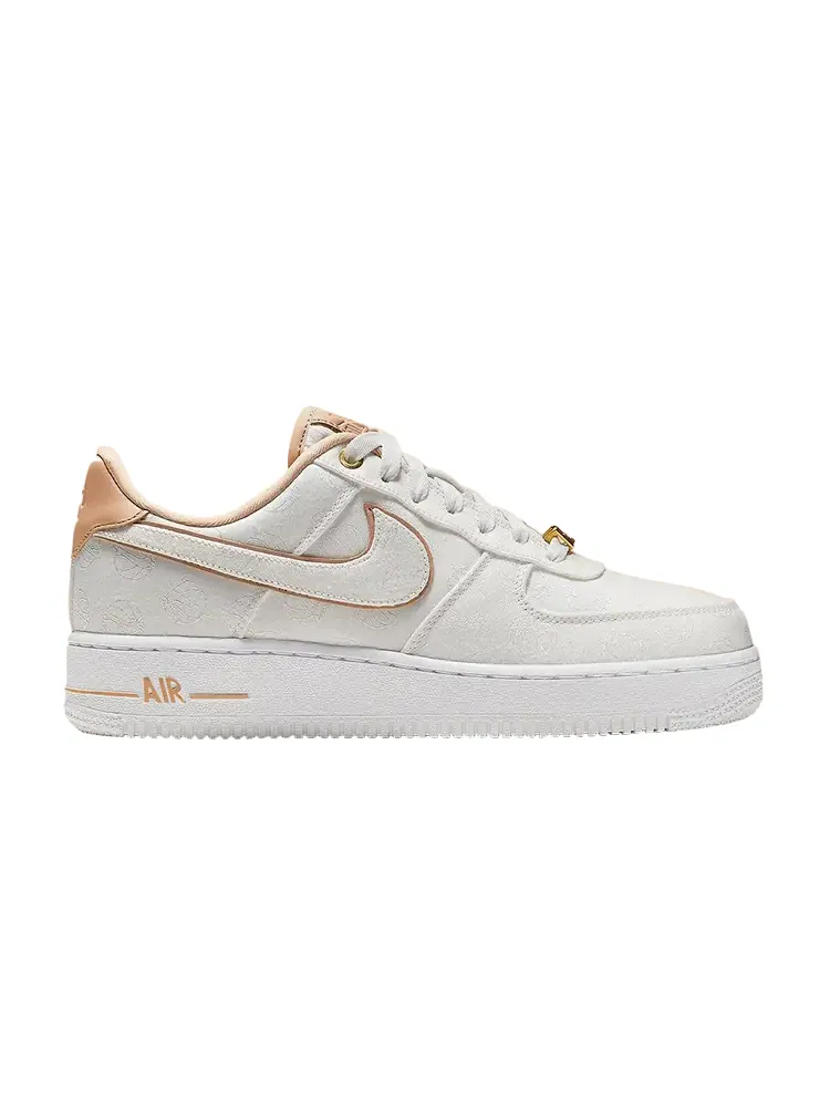 Кроссовки Nike Wmns Air Force 1 Low '07 Lux 'Basketball Print' — изображение 1 из 1, белый
