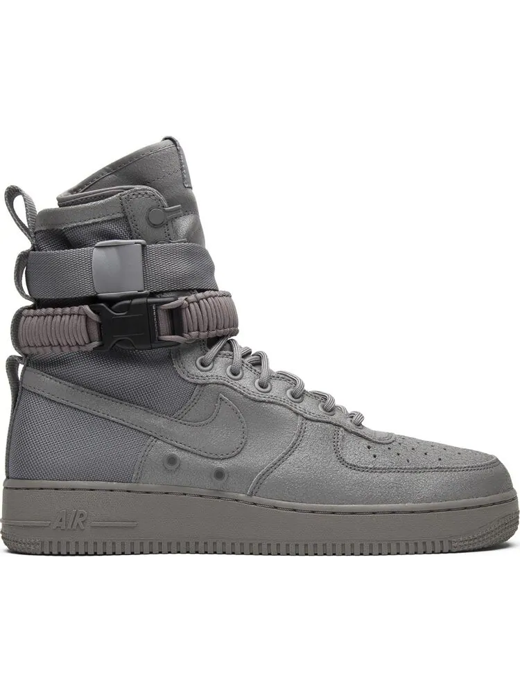 Кроссовки Nike SF Air Force 1 QS 'Dust' — изображение 1 из 8, серый