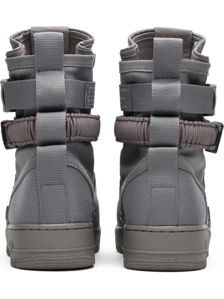 Кроссовки Nike SF Air Force 1 QS 'Dust' — изображение 6 из 8, серый