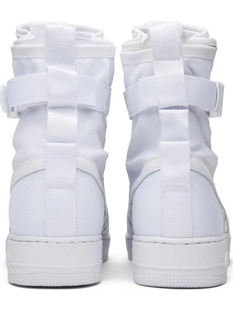 Кроссовки Nike SF Air Force 1 'QS' — изображение 6 из 8, белый