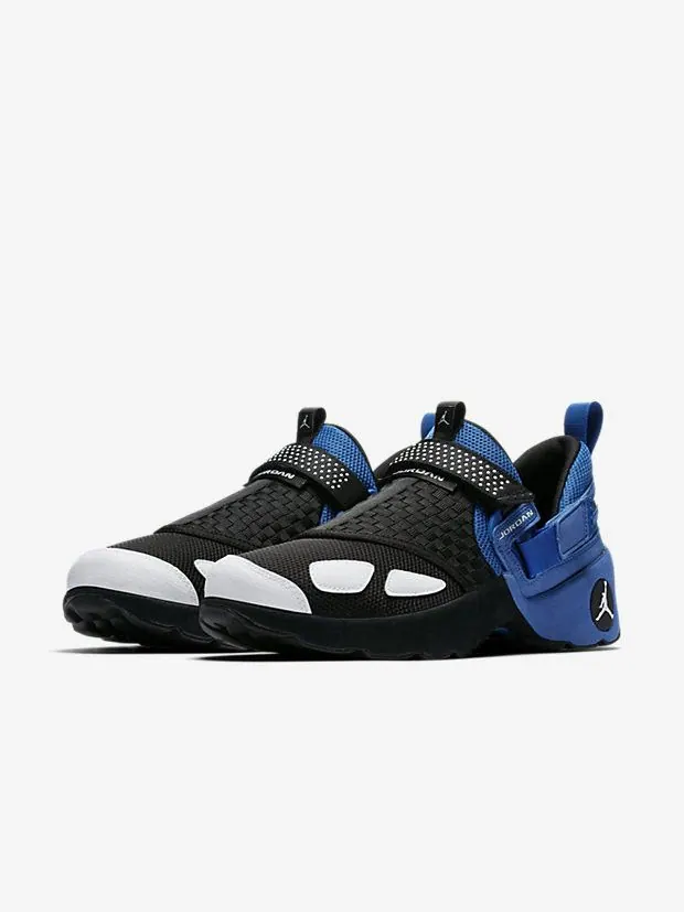 Кроссовки Jordan Trunner LX OG 'Black White Royal' — изображение 1 из 6, черный белый