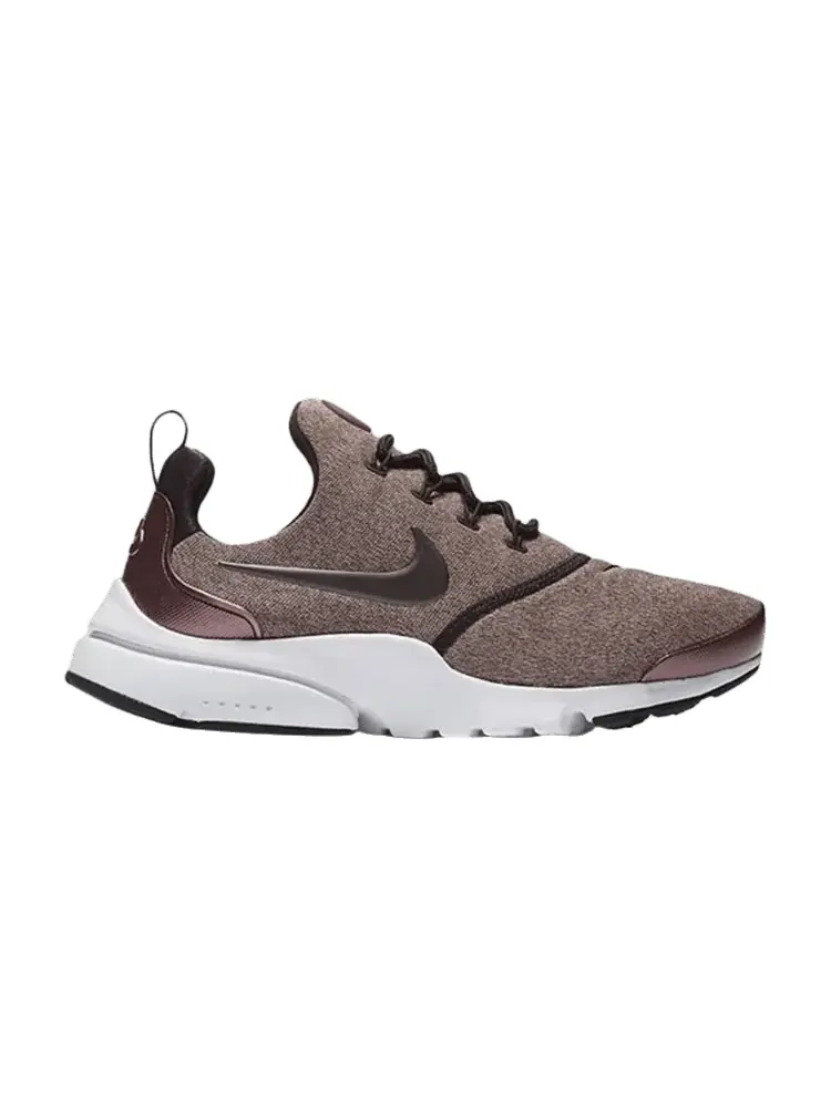 Кроссовки Wmns Presto Fly SE 'Port Wine' — изображение 1 из 1, винный