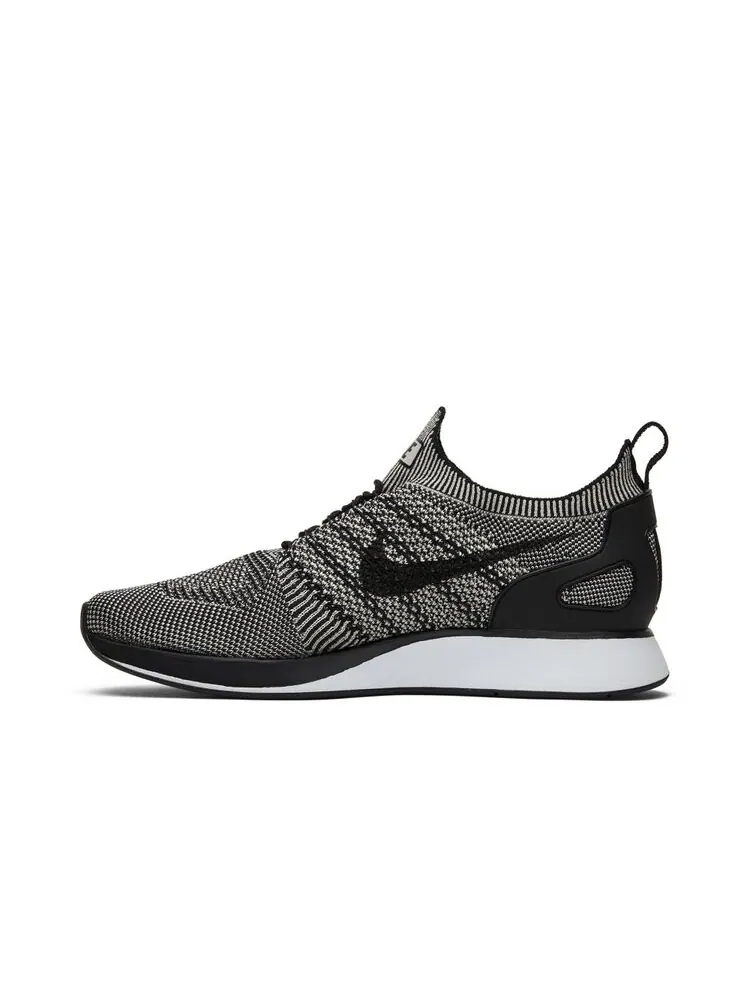 Кроссовки Nike Air Zoom Mariah Flyknit Racer 'Oreo' — изображение 3 из 4, серый