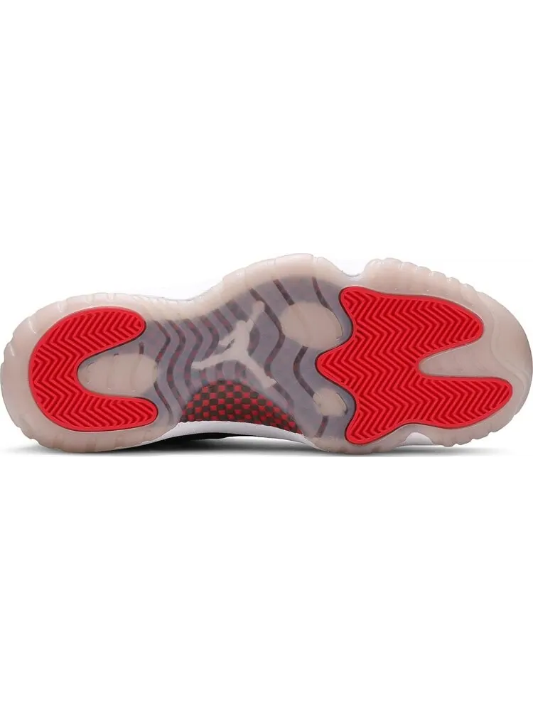 Кроссовки Air Jordan 11 Retro Low IE Bred 2021 — изображение 4 из 8, черный