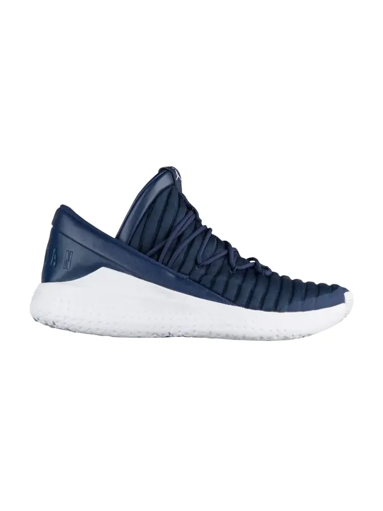 Кроссовки Air Jordan Jordan Flight Luxe 'Midnight Navy' — изображение 1 из 1, синий