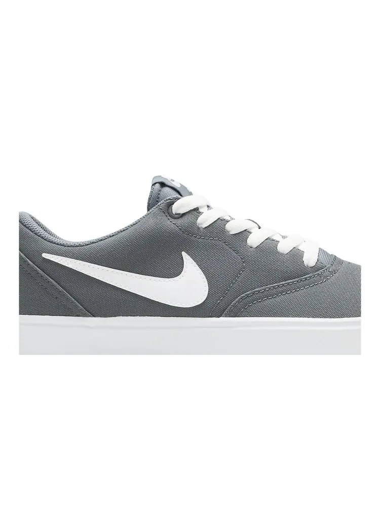 Кроссовки Wmns Check Solarsoft Canvas SB 'Cool Grey' — изображение 2 из 8, серый