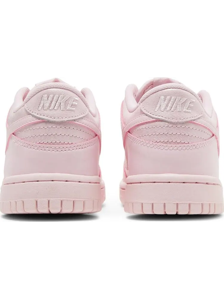 Кроссовки Nike Dunk Low SE GS 'Prism Pink' — изображение 6 из 8, розовый
