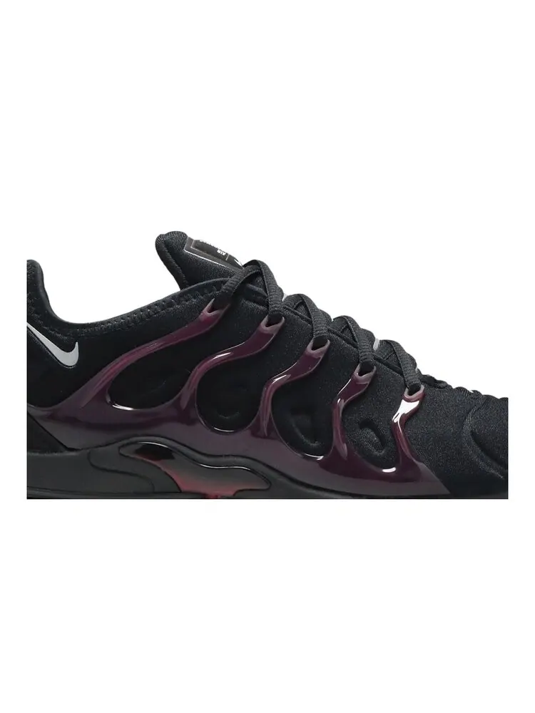 Кроссовки Nike Air VaporMax Plus — изображение 2 из 4, черный