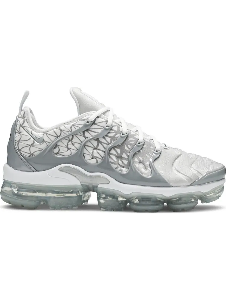 Кроссовки Nike Air VaporMax Plus 'Silver Patterns' — изображение 1 из 8, серебряный