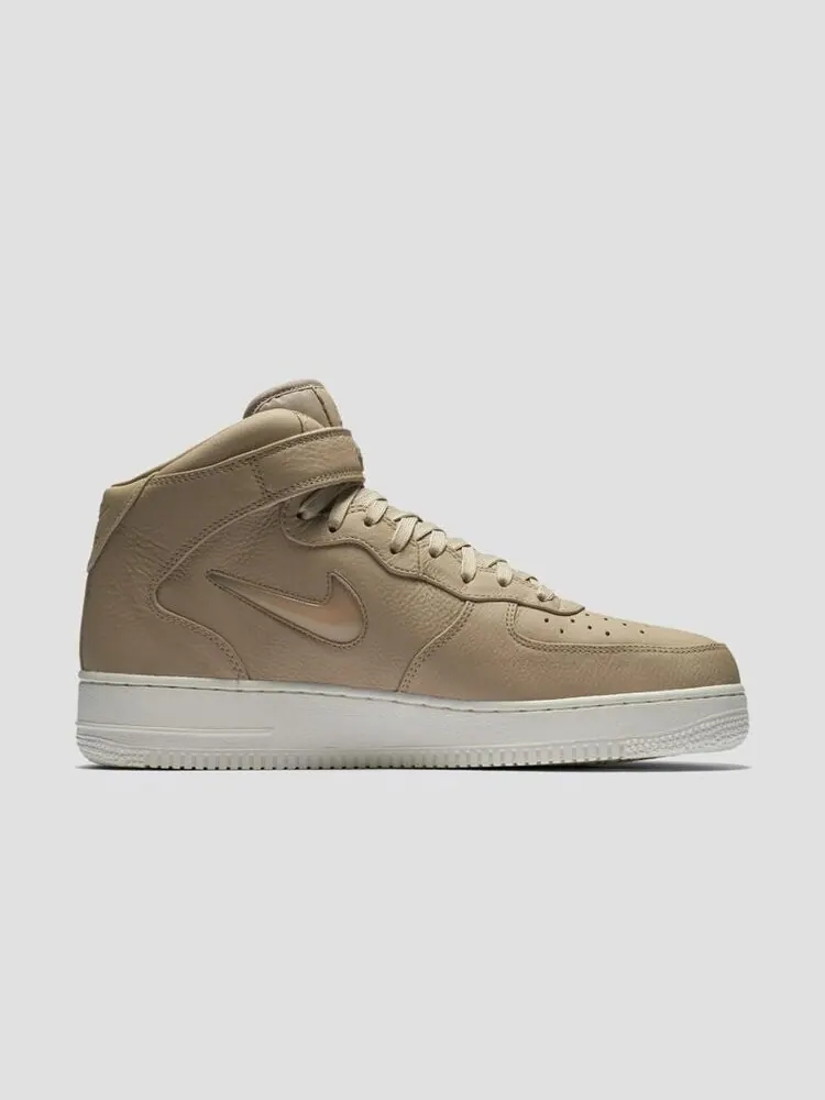 Кроссовки Nike Air Force 1 Mid PRM 'Jewel' — изображение 4 из 6, загар