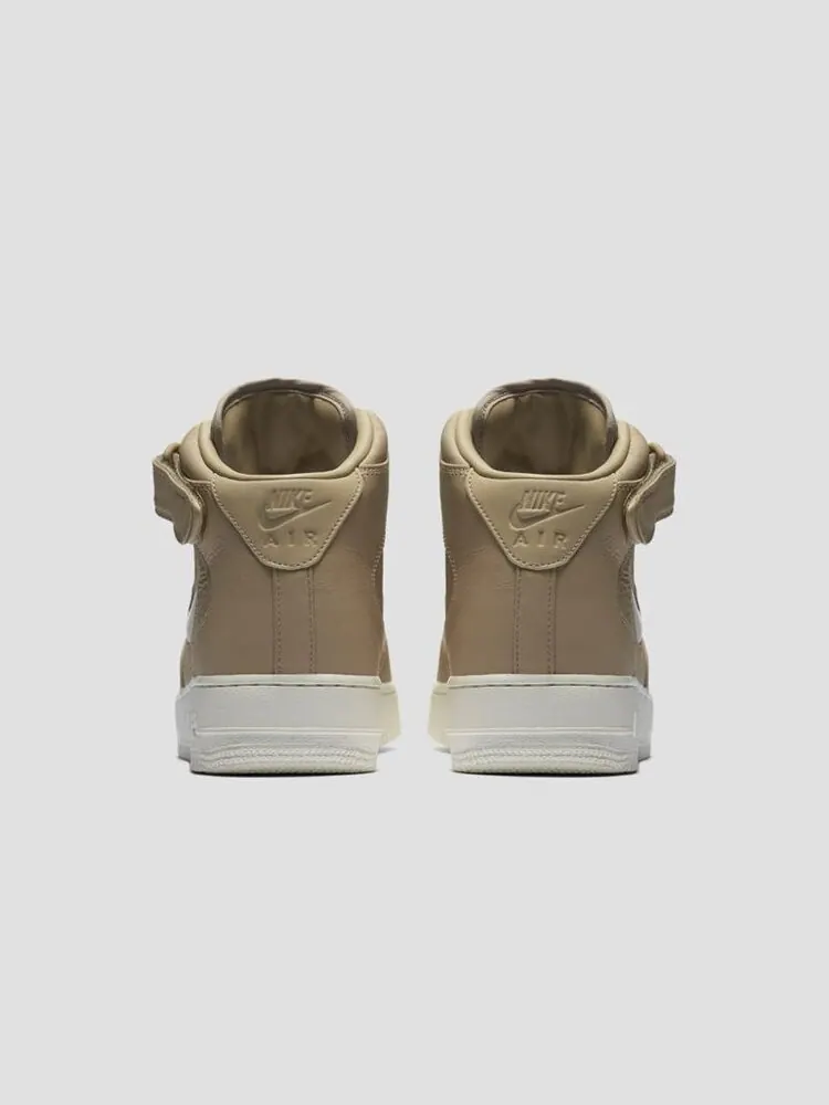 Кроссовки Nike Air Force 1 Mid PRM 'Jewel' — изображение 5 из 6, загар