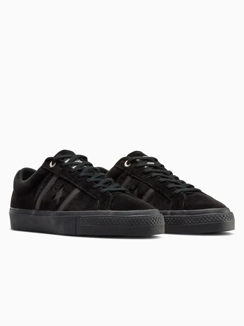 Кроссовки унисекс Converse x Undefeated One Star Academy Pro — изображение 7 из 13, черный