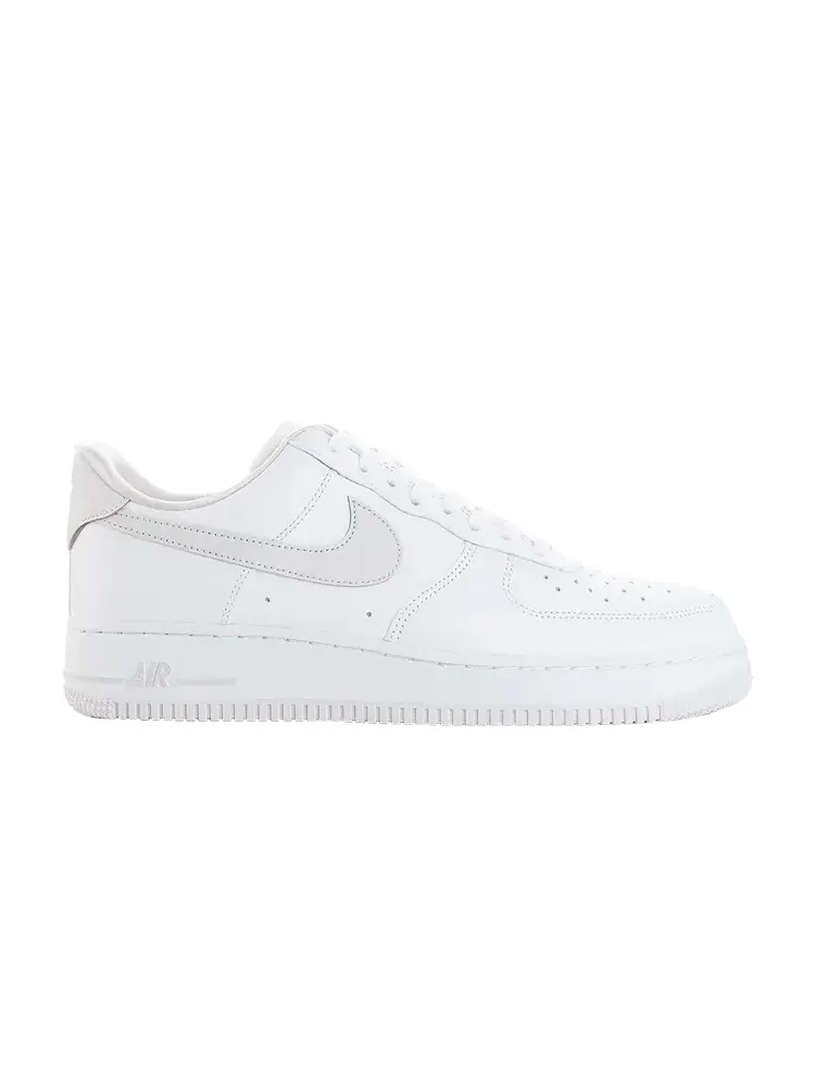 Кроссовки Nike Wmns Air Force 1 Low '07 SE 'White Vast Grey' — изображение 1 из 1, белый