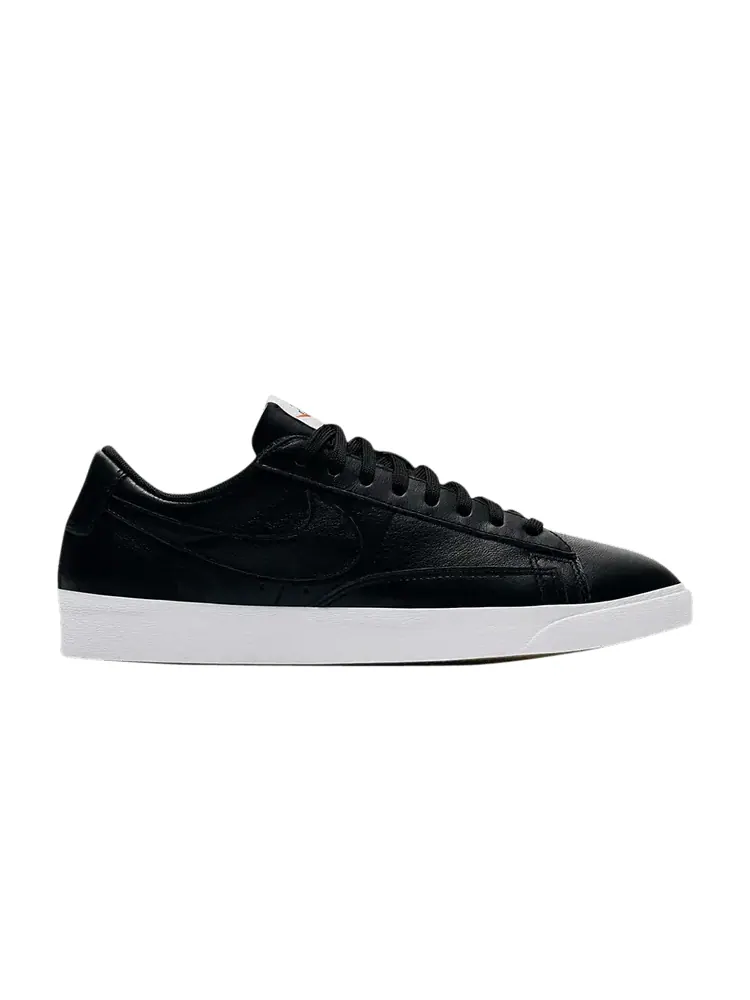 Кроссовки Nike Wmns Blazer Low LE 'Black' — изображение 1 из 1, черный/черный/белый