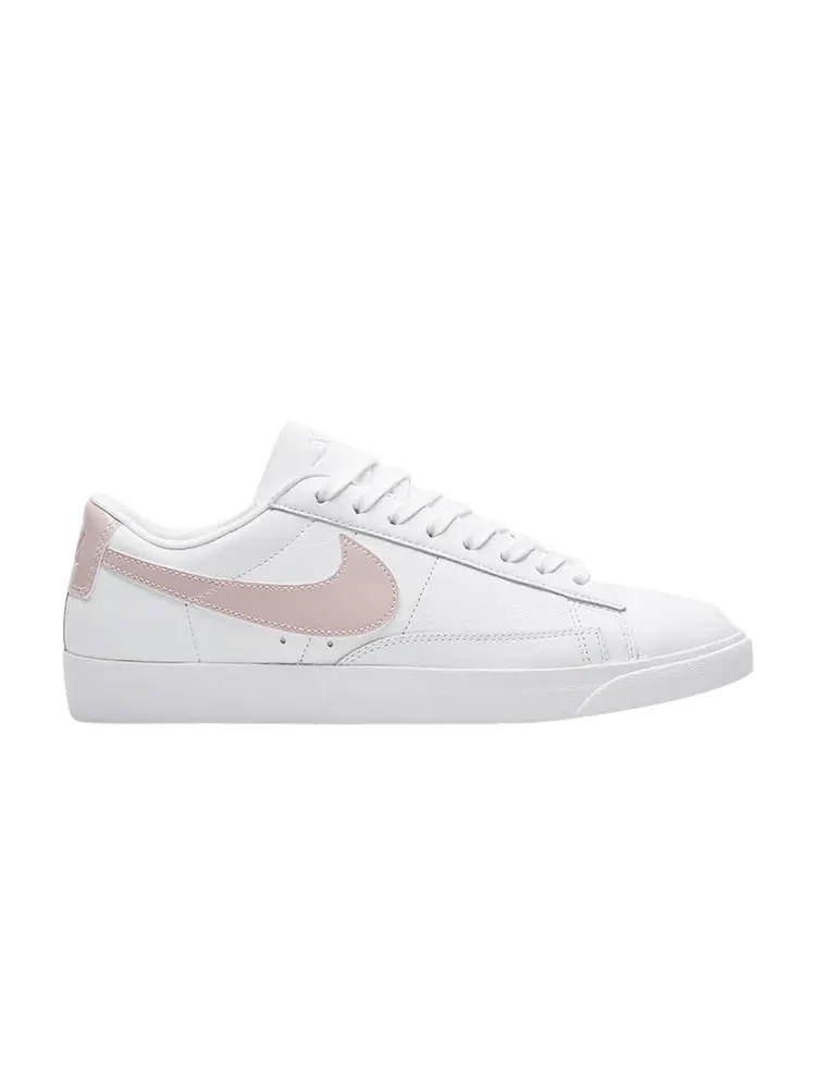 Кроссовки Nike Wmns Blazer Low LE 'White Particle Rose' — изображение 1 из 1, белый/розовый