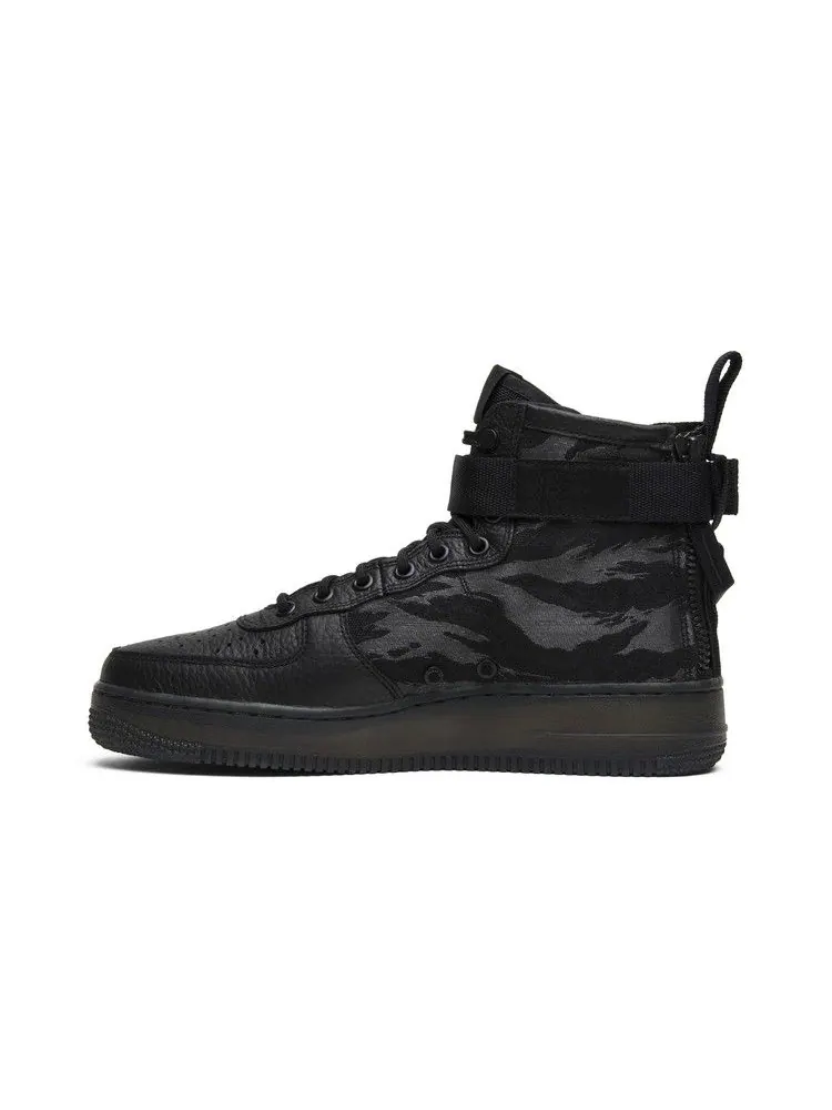 Кроссовки Nike SF Air Force 1 Mid 'Tiger Camo' — изображение 4 из 9, черный/черный-хаки