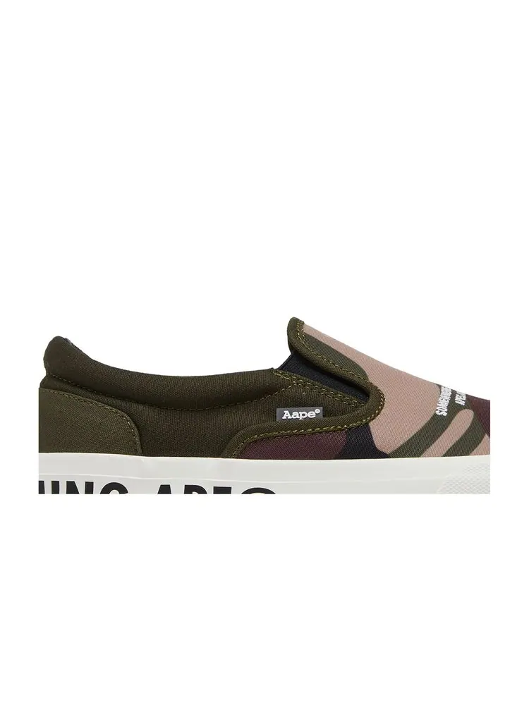 Тапочки AAPE Slip-On 'Green Camo' — изображение 2 из 8, зеленый