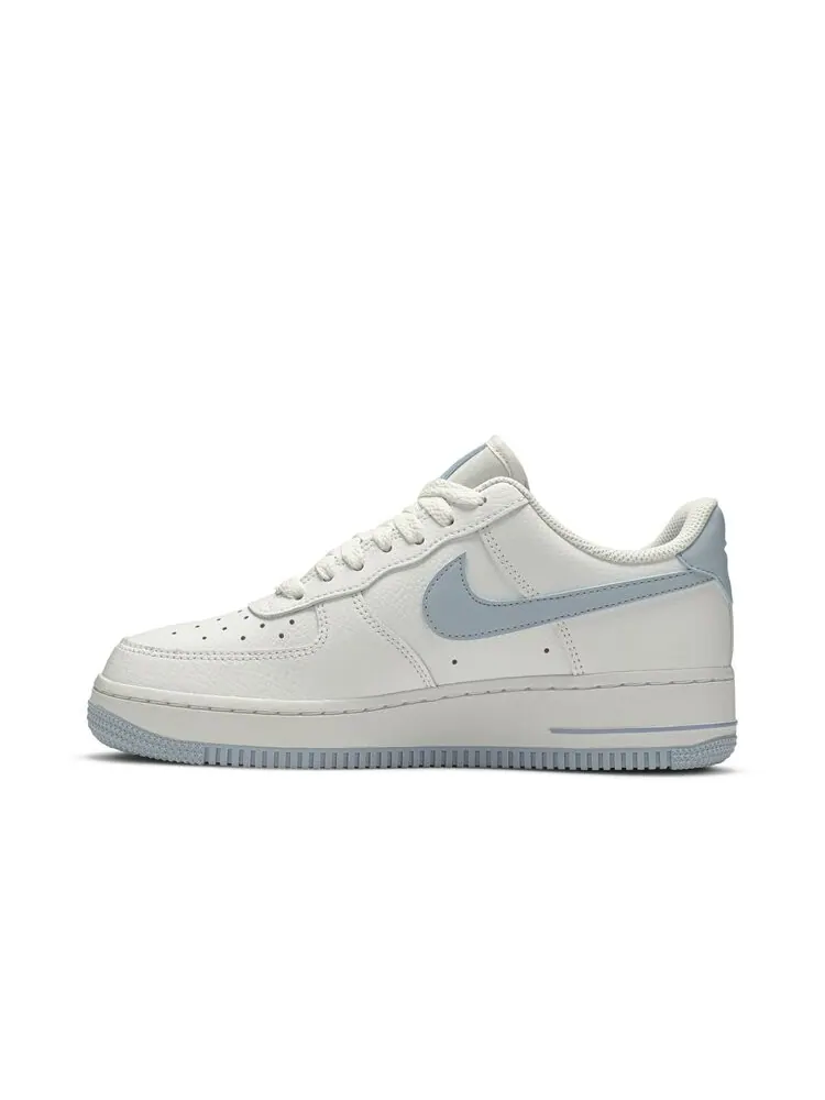 Кроссовки Nike Wmns Air Force 1 Low '07 Patent 'Light Armory Blue' — изображение 3 из 4, синий