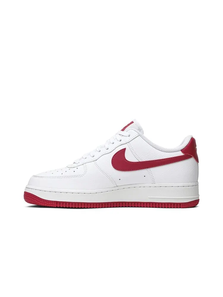 Кроссовки Nike Wmns Air Force 1 07 — изображение 3 из 4, белый