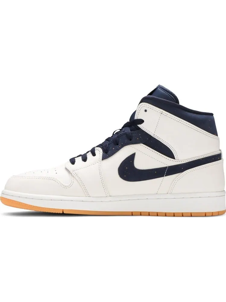 Кроссовки Air Jordan 1 Mid Jeter — изображение 3 из 8, белый