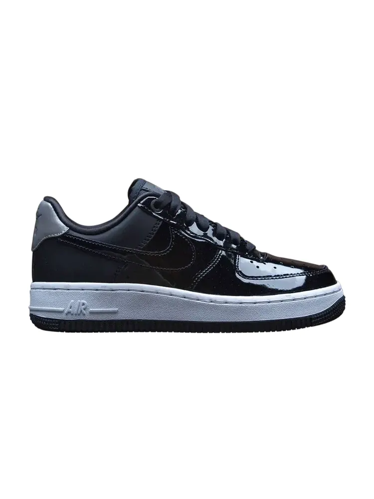 Кроссовки Nike Wmns Air Force 1 07 SE Premium 'Black Silver' — изображение 1 из 1, черный