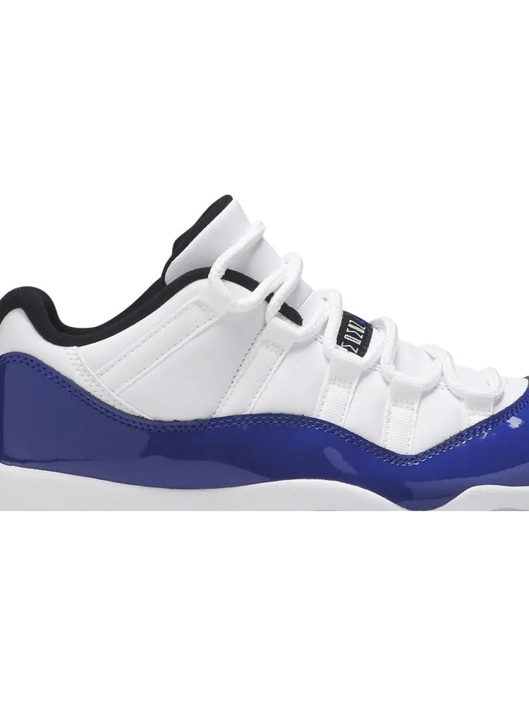 Кроссовки Wmns Air Jordan 11 Retro Low Concord Sketch — изображение 2 из 8, белый