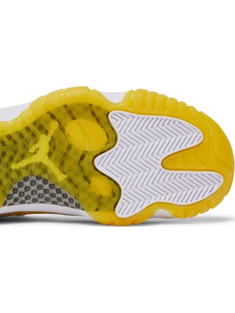 Кроссовки Wmns Air Jordan 11 Low Yellow Snakeskin — изображение 5 из 8, желтый