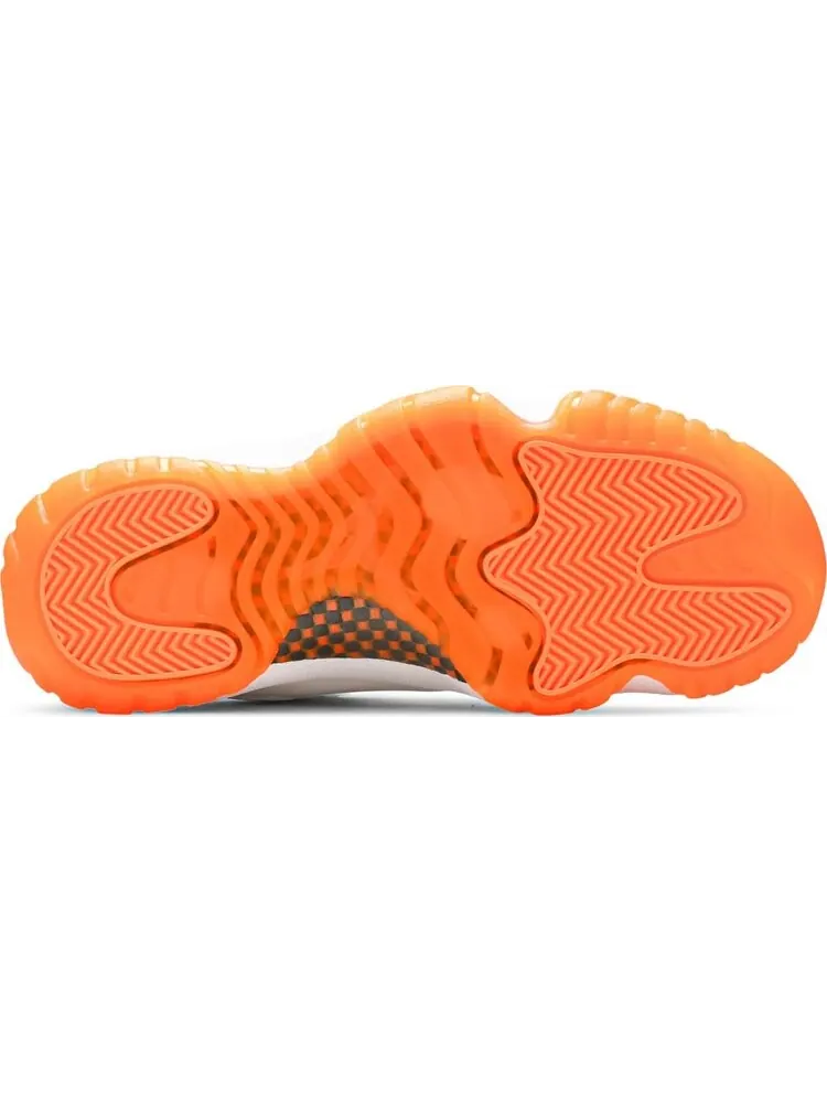 Кроссовки Wmns Air Jordan 11 Retro Low Bright Citrus — изображение 4 из 8, белый