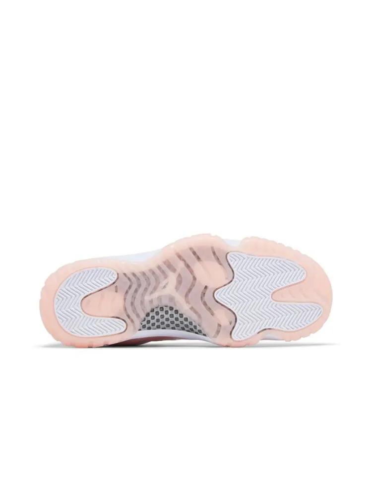 Кроссовки Air Jordan Wmns Air Jordan 11 Retro Low — изображение 4 из 4, розовый