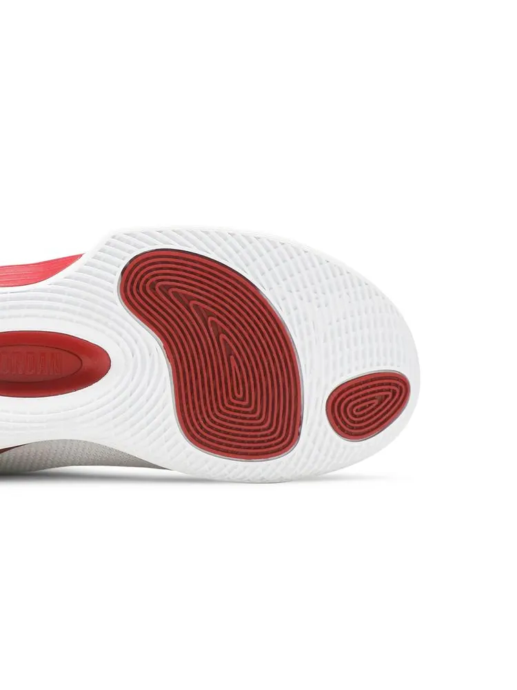 Кроссовки Jordan Ultra.Fly 2 Low 'White Gym Red' — изображение 5 из 8, белый красный