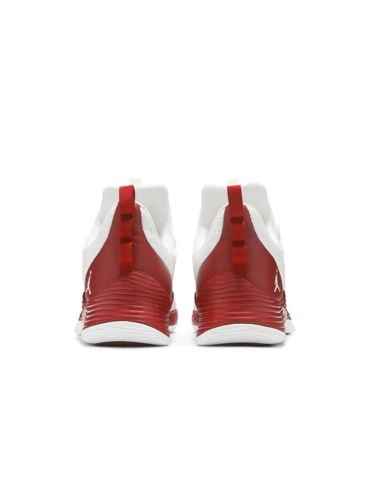 Кроссовки Jordan Ultra.Fly 2 Low 'White Gym Red' — изображение 6 из 8, белый красный