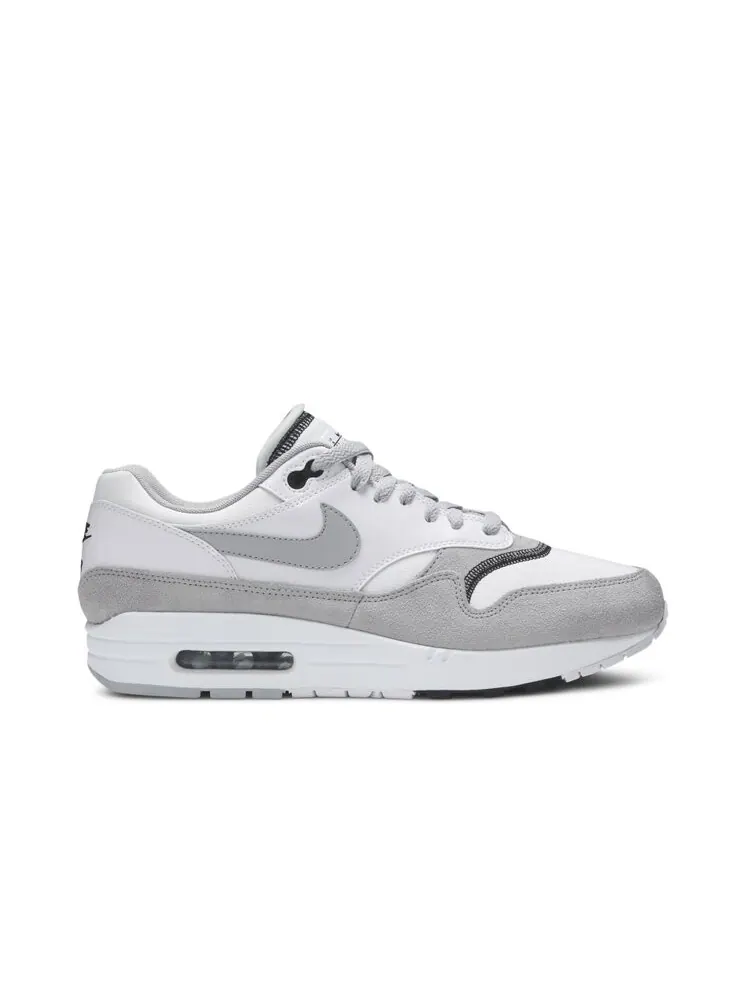 Кроссовки Nike Air Max 1 'White Black Wolf Grey' — изображение 1 из 4, серый