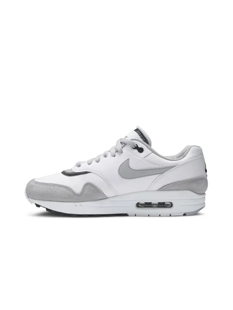 Кроссовки Nike Air Max 1 'White Black Wolf Grey' — изображение 3 из 4, серый