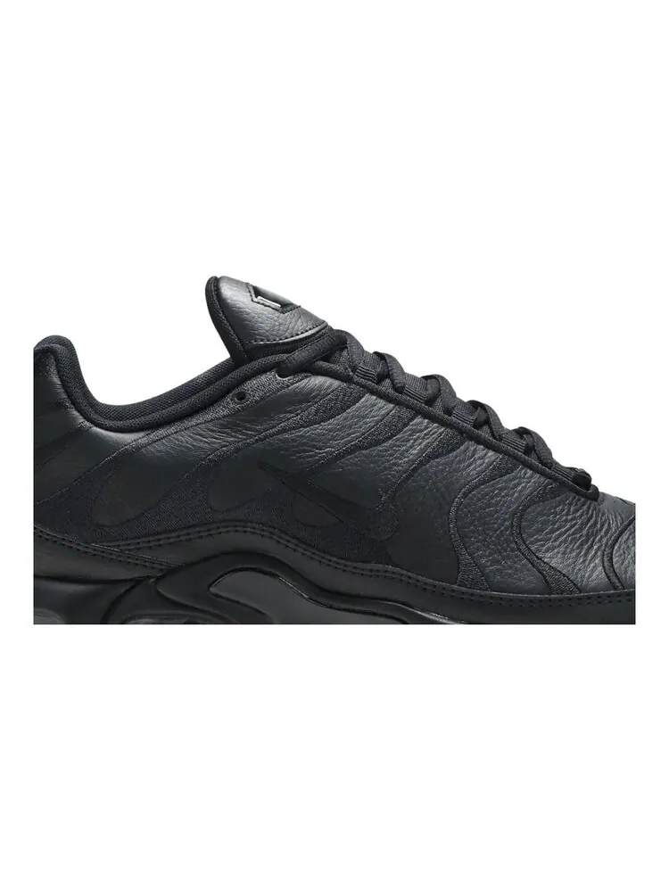 Кроссовки Nike Air Max Plus TN 'Triple Black' — изображение 2 из 4, черный
