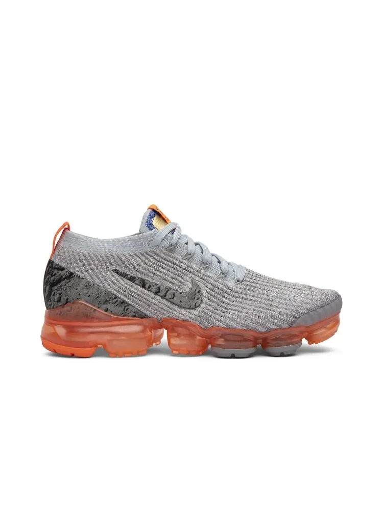 Кроссовки Nike Air VaporMax Flyknit 3 'Moon Landing' — изображение 1 из 4, серый