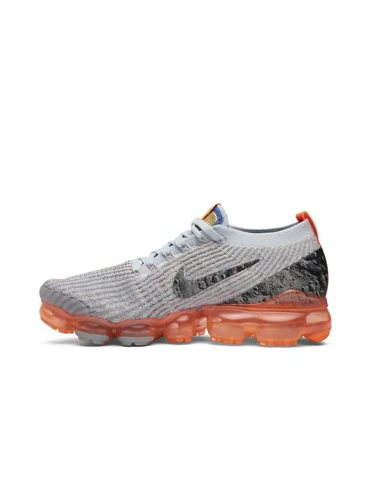 Кроссовки Nike Air VaporMax Flyknit 3 'Moon Landing' — изображение 3 из 4, серый