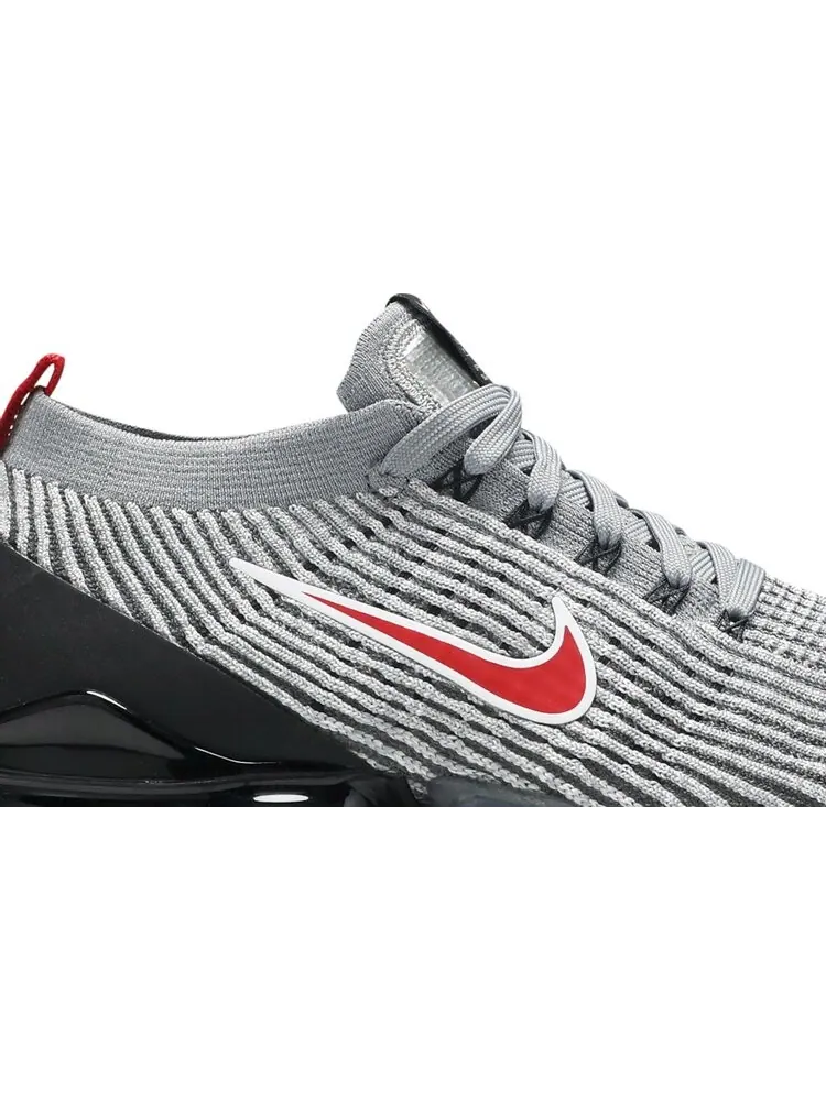 Кроссовки Nike Air VaporMax 3.0 'Particle Grey' — изображение 2 из 8, серый