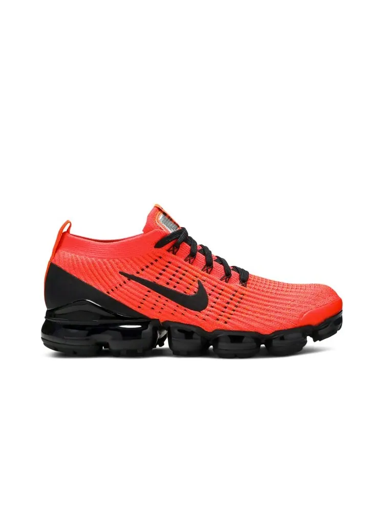 Кроссовки Nike Air VaporMax 3.0 — изображение 1 из 4, красный