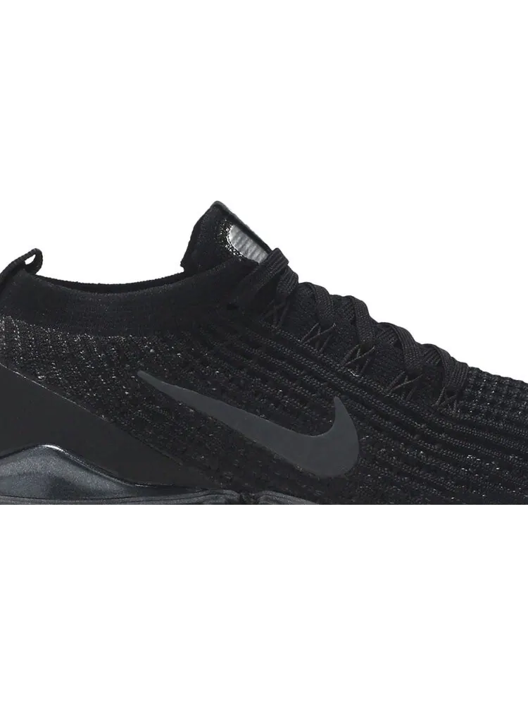 Кроссовки Nike Wmns Air VaporMax Flyknit 3 'Triple Black' — изображение 2 из 8, черный
