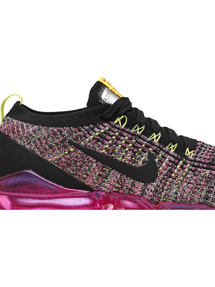 Кроссовки Nike Wmns Air VaporMax Flyknit 3 'Black Pink Blast' — изображение 2 из 8, розовый