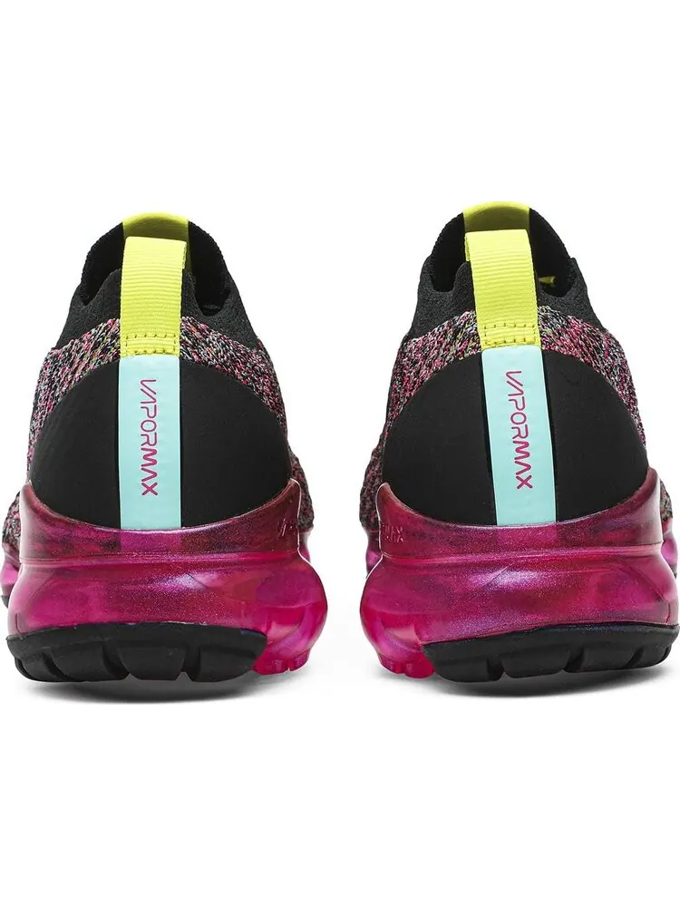Кроссовки Nike Wmns Air VaporMax Flyknit 3 'Black Pink Blast' — изображение 6 из 8, розовый