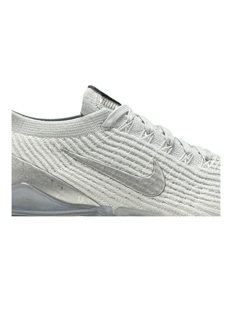 Кроссовки Nike Wmns Air VaporMax Flyknit 3 'White Silver' — изображение 2 из 4, белый