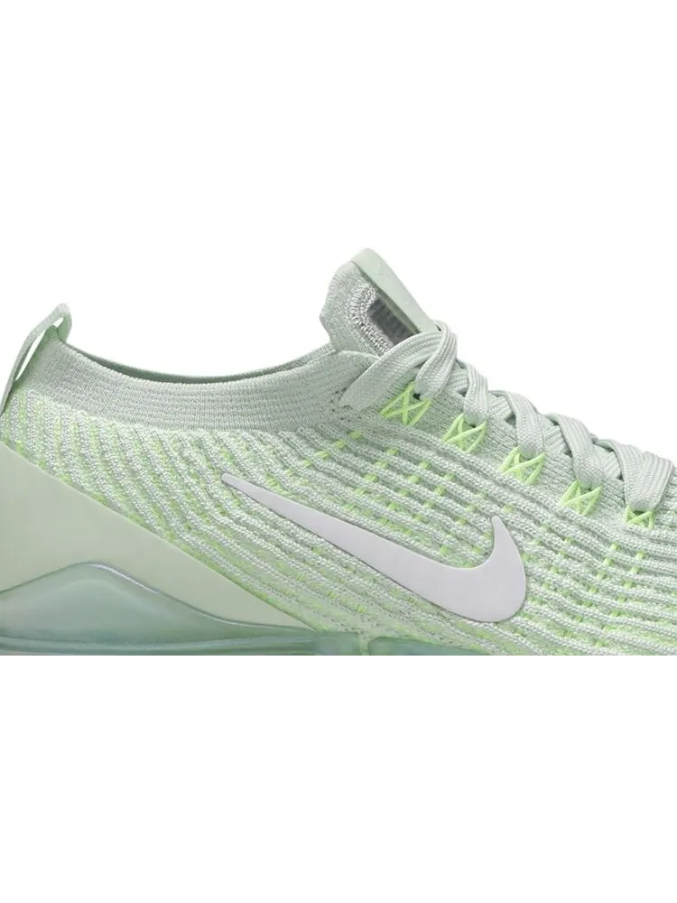 Кроссовки Nike Wmns Air VaporMax Flyknit 3 'Jade Aura' — изображение 2 из 8, зеленый