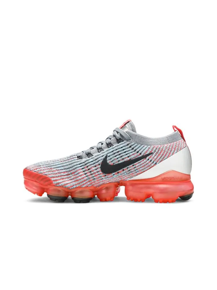 Кроссовки Nike Wmns Air VaporMax Flyknit 3 'Flash Crimson' — изображение 3 из 4, красный