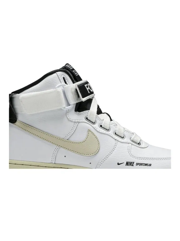 Кроссовки Nike Wmns Air Force 1 High Utility 'White' — изображение 2 из 4, белый